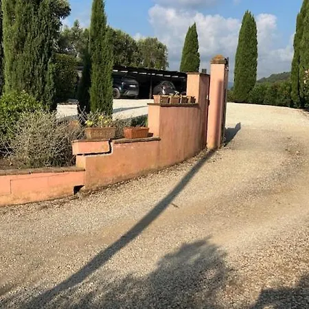 בית נופש Casale Le Pitte